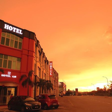 Отель Uptown Subang Airport Шах-Алам Экстерьер фото
